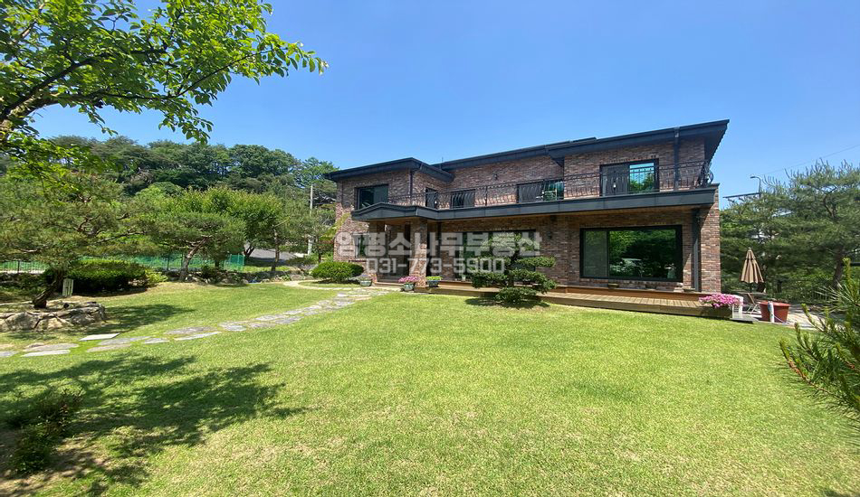 광주시 퇴촌면 우산리 잔디마당 넓은 관리잘된 주택