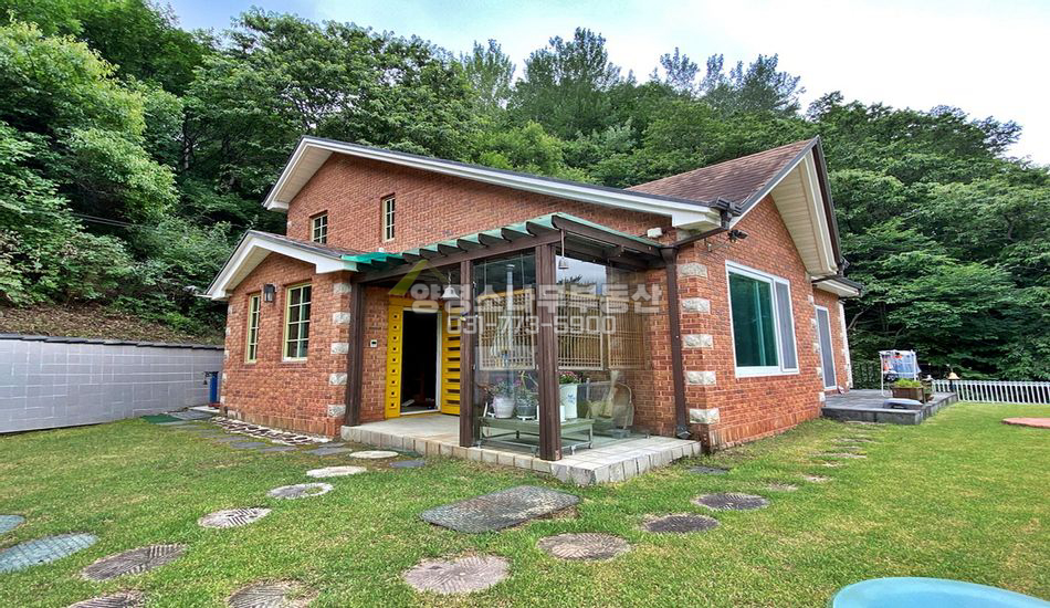 양평군 용문면 연수리 산자락/계곡 접한 사생활보호 주택