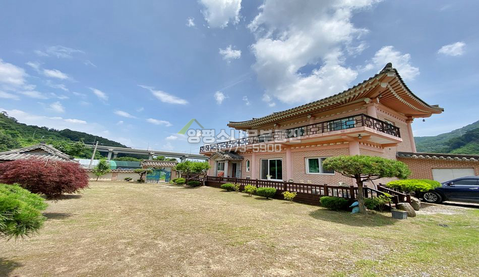 양평군 강상면 대석리 돌담두른 한옥기와 벽돌주택
