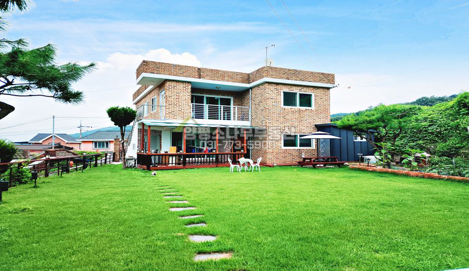 양평군 용문면 화전리 2차선도로 가까운곳 2세대 거주가능 주택