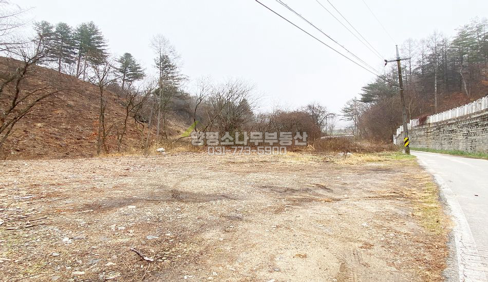 홍천군 홍천읍 상오안리 평지 개울접한 주택지