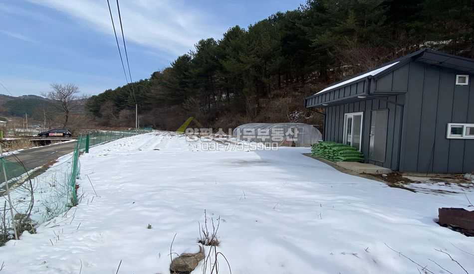 양평군 단월면 명성리 산자락 개울접한 주말농장