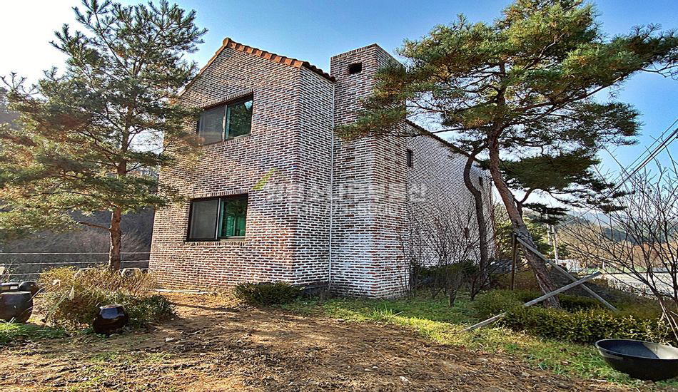 양평군 서종면 노문리 한적한 대로변 조경수 많은집