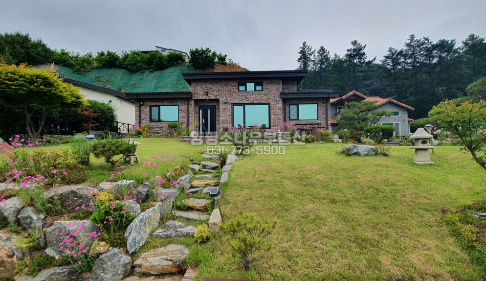 양평군 옥천면 용천리 단지형 경관좋은 깔끔한 집/차고
