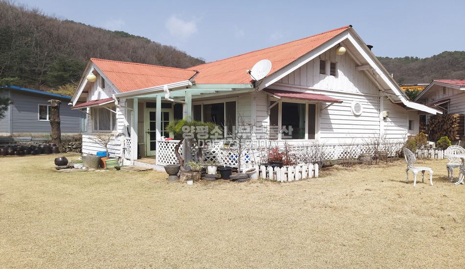 양평군 양서면 국수리 마을 안쪽 연못있는 주말주택