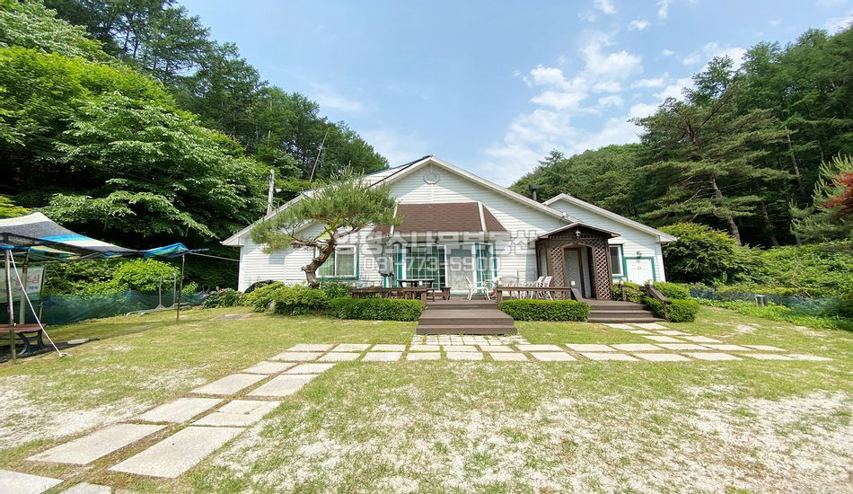 양평군 단월면 명성리 산자락 다용도 펜션/연수원/7개동