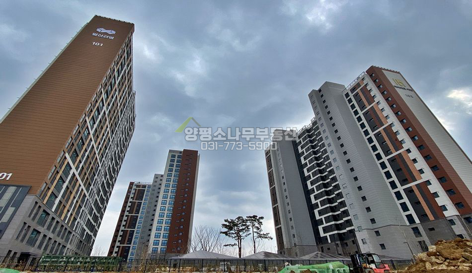 양평군 양평읍 창대리 꼭대기층 리버파크어반/전세2.8억