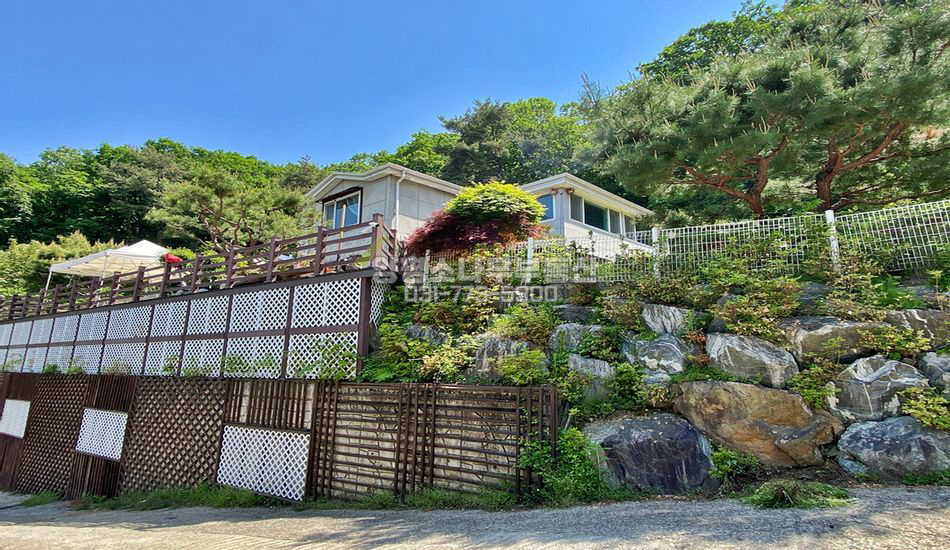 양평군 양서면 신원리 마을 상단 끝자락 건평넓은 주택