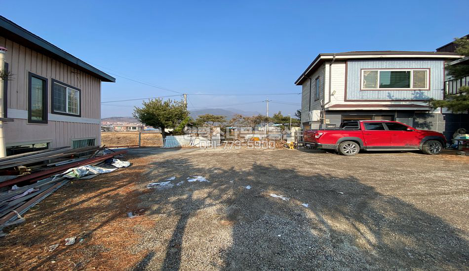 양평군 옥천면 옥천리 평지 마을 끝 다용도 건물/승마장,창고,주택