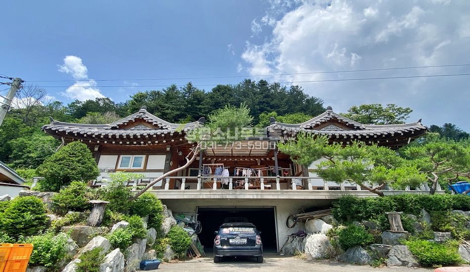 양평군 단월면 명성리 산자락 ㄷ자 한옥주택