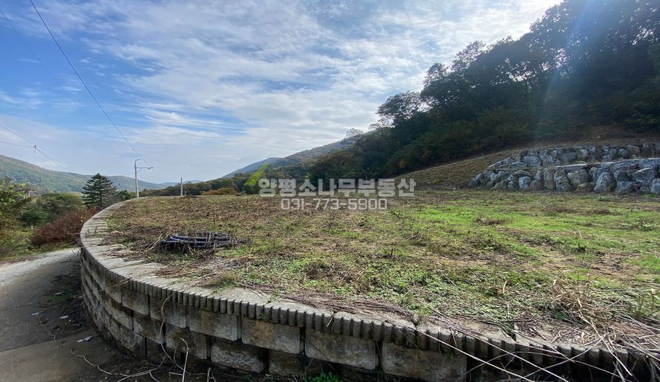 여주시 금사면 상호리 산속에 둘러싸인 주택지