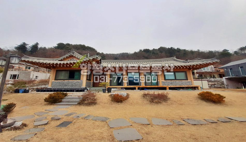 양평군 양서면 증동리 마을 상단 언덕위 한옥