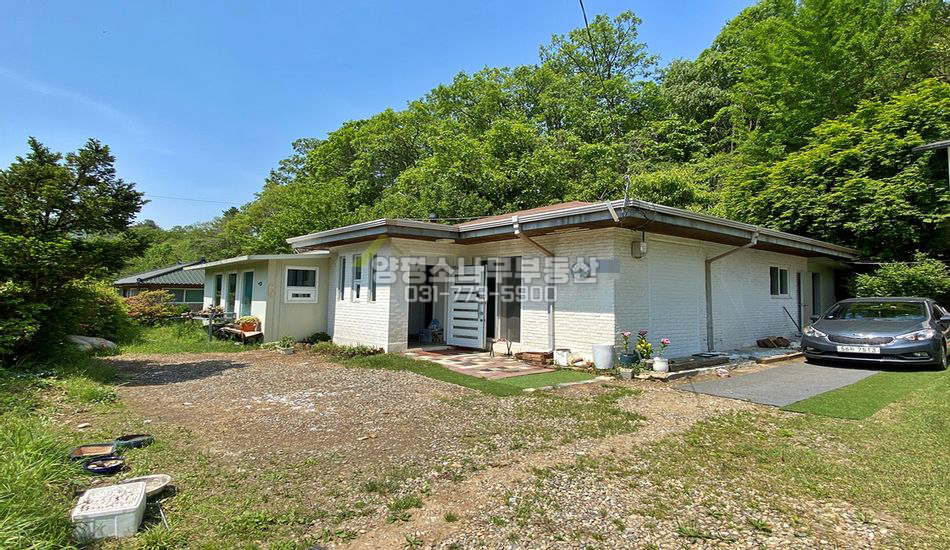 양평군 서종면 정배리 학교 인근 산자락 단층주택2동
