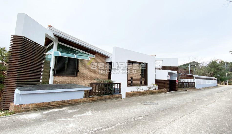 양평군 개군면 공세리 잔디마당 넓은 주택/조경수多