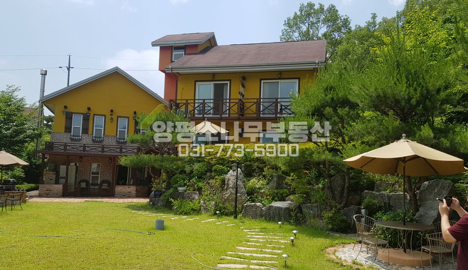 양평군 옥천면 신복리 산자락 관리 잘 된 펜션