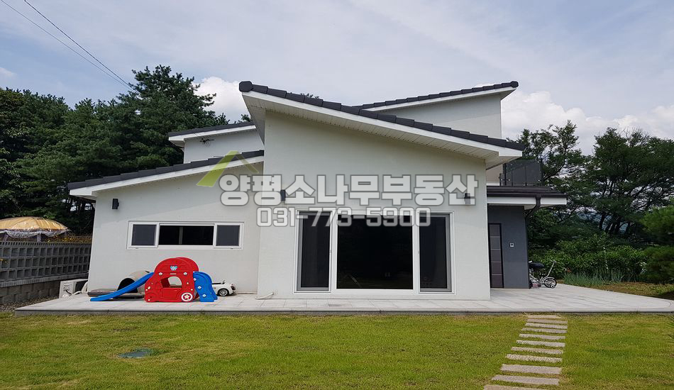 양평군 강상면 병산리 단지 초입 세련된 목조주택