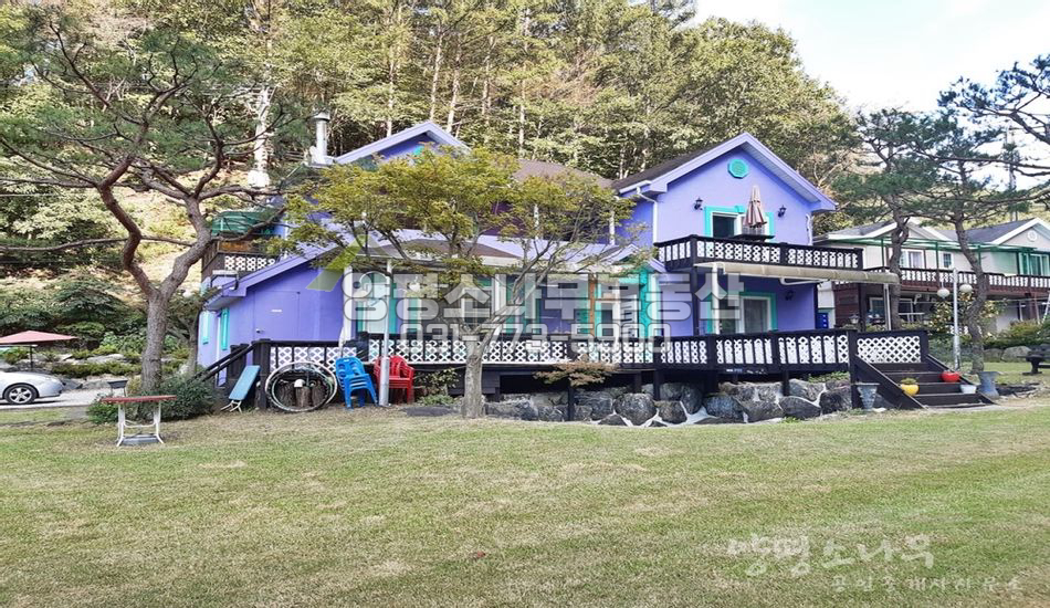 양평군 청운면 가현리 숲속 보라색 팬션