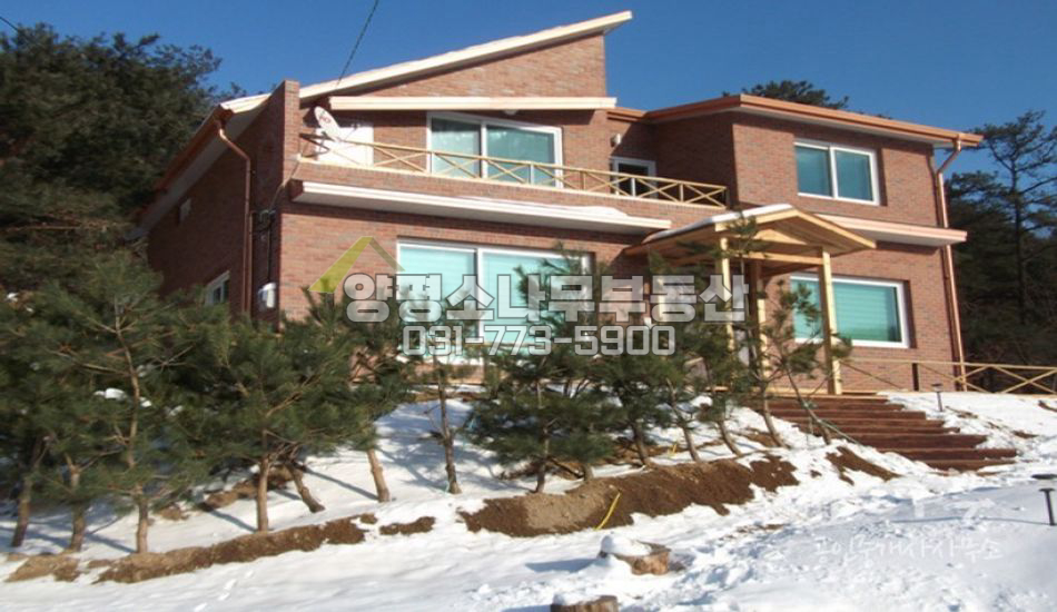 양평군 용문면 즉시입주가능한 남서향 조망나오는 전원주택입니다.