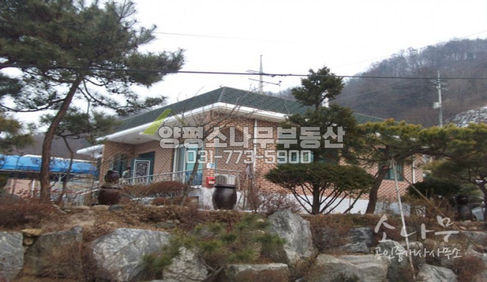 양평군 지평면 저수지 전망 나오는 전원주택입니다.
