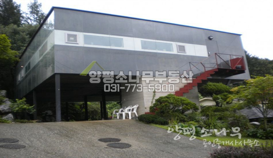 양평군 용문면 모던한 노출콘크리트/구거접/방3이상/쌍둥이