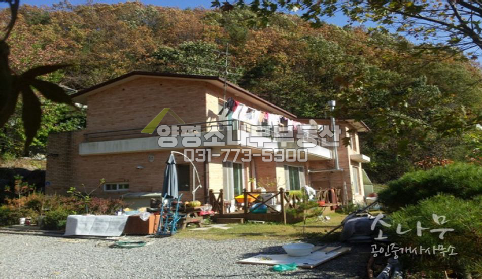 양평군 양서면 남서향으로 향이나오는 주변단지가형성된 전원주택입니다.